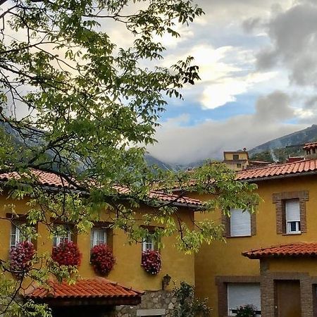 Guijo de Santa Bárbara Casa Rural Sierra De Tormantos المظهر الخارجي الصورة