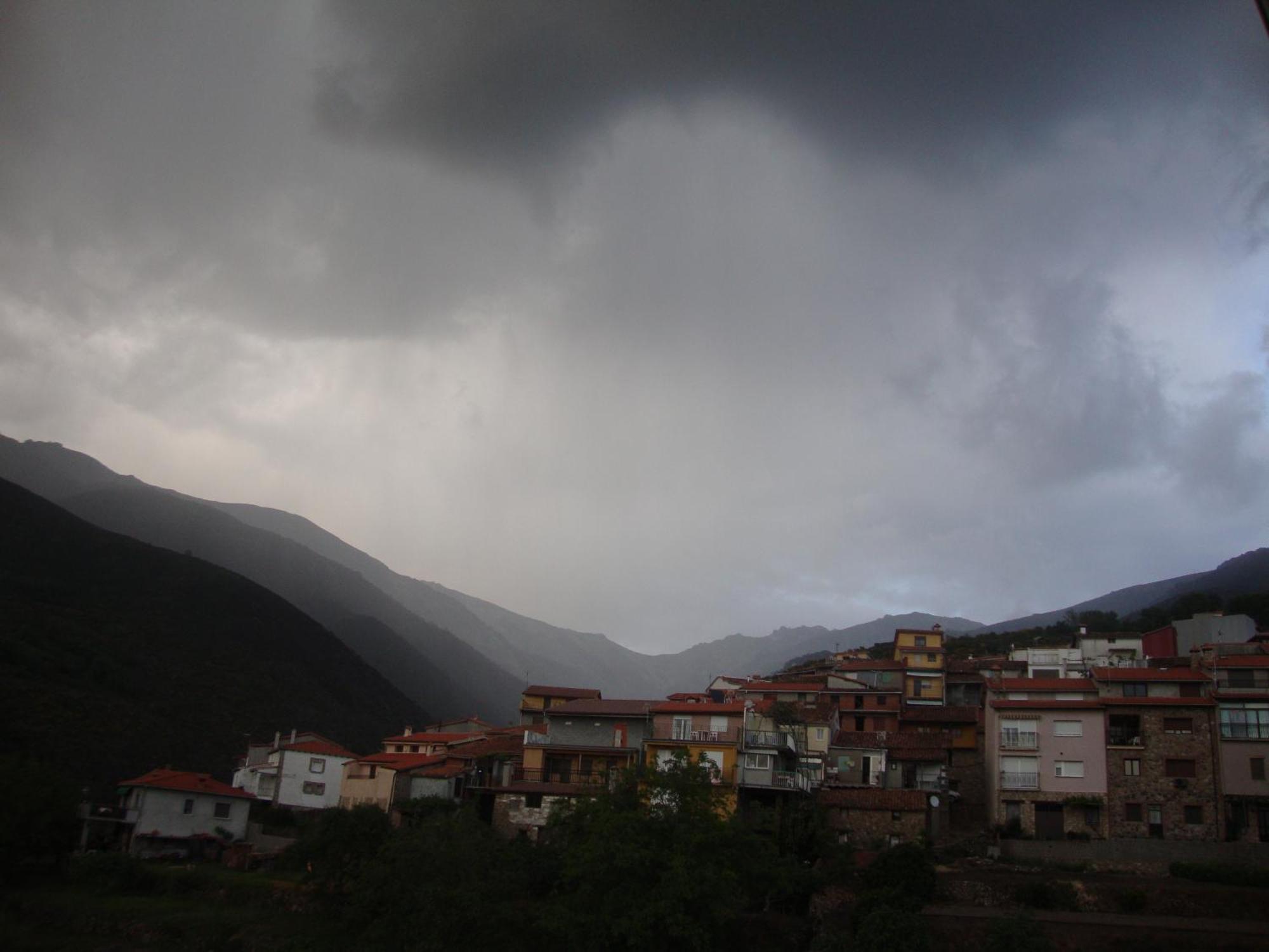 Guijo de Santa Bárbara Casa Rural Sierra De Tormantos المظهر الخارجي الصورة